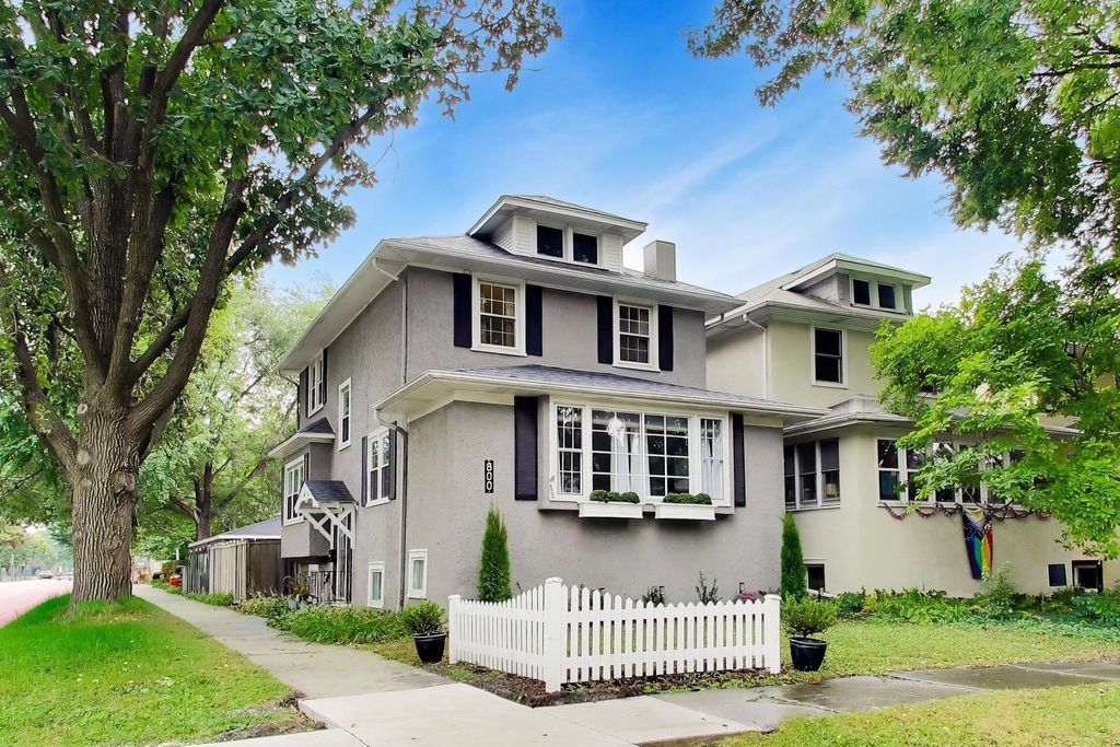 800 S Scoville Avenue, Oak Park, IL 60304