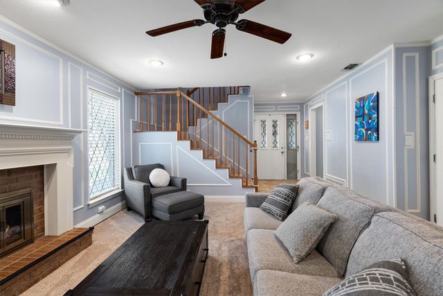 3200 Teakwood Drive, Bedford, TX 76021