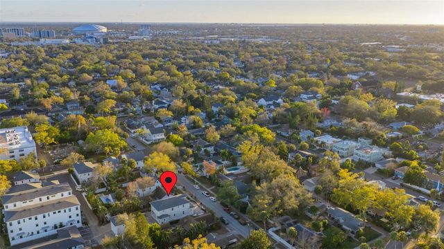 2011 10TH STREET N, St Petersburg, FL 33704