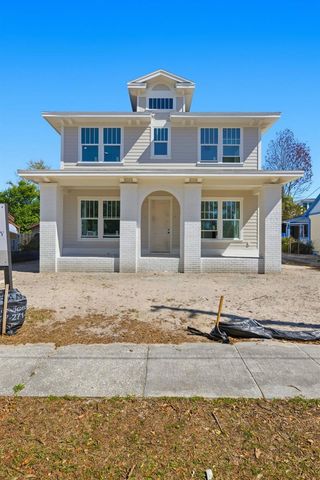 2011 10TH STREET N, St Petersburg, FL 33704