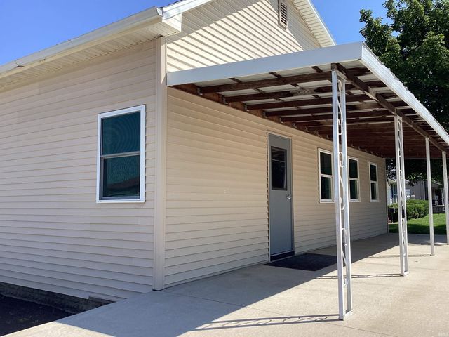 618 Adams Street, Decatur, IN 46733