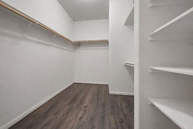 38219 N Lost Creek Boulevard, Magnolia, TX 77355