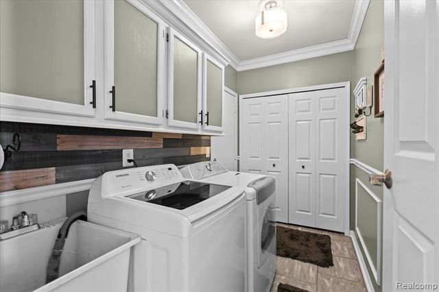 17193 Louise Street, Livonia, MI 48152