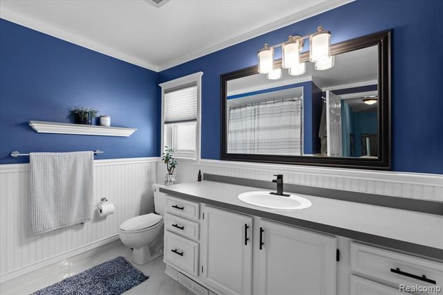 17193 Louise Street, Livonia, MI 48152