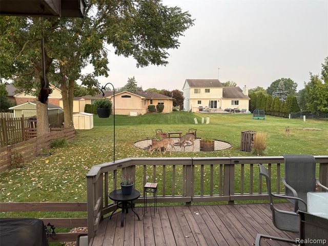 17193 Louise Street, Livonia, MI 48152