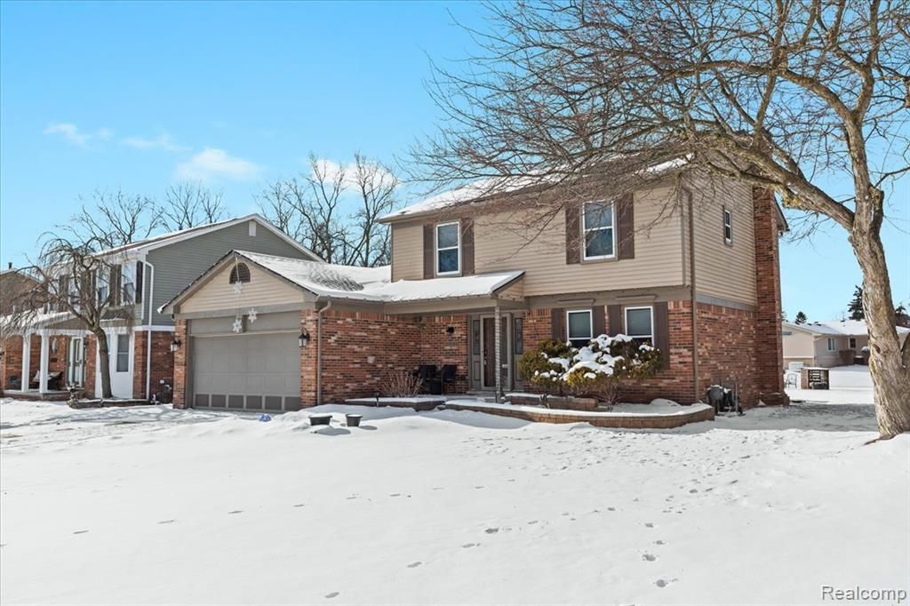 17193 Louise Street, Livonia, MI 48152