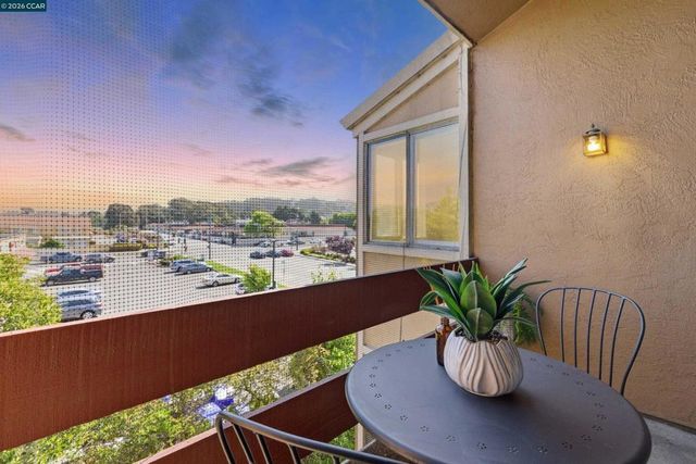 2121 Vale Rd 318, San Pablo, CA 94806