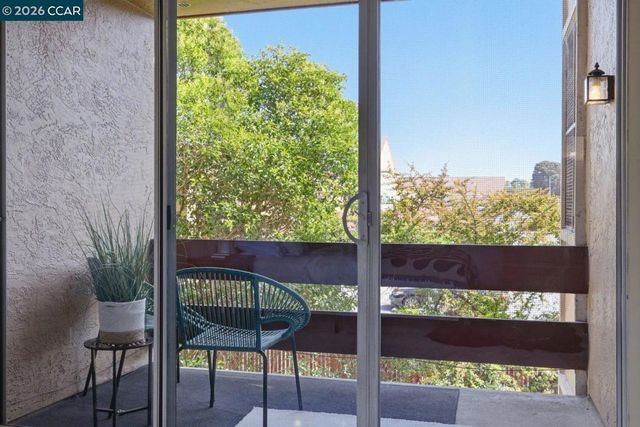 2121 Vale Rd 318, San Pablo, CA 94806