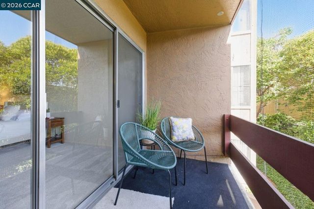 2121 Vale Rd 318, San Pablo, CA 94806