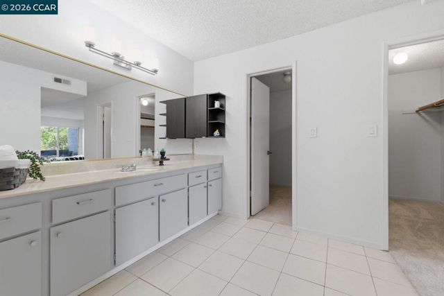 2121 Vale Rd 318, San Pablo, CA 94806