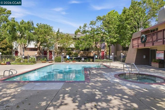 2121 Vale Rd 318, San Pablo, CA 94806