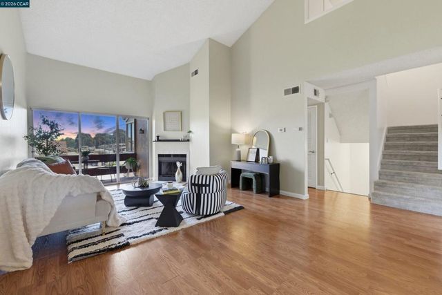 2121 Vale Rd 318, San Pablo, CA 94806