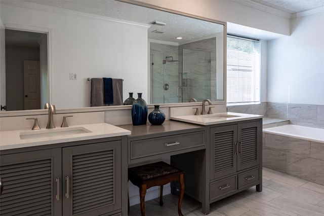 2402 Featherton Court, Sugar Land, TX 77478