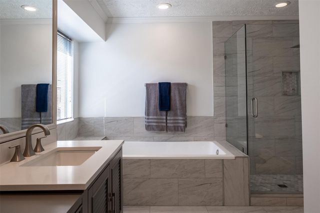 2402 Featherton Court, Sugar Land, TX 77478