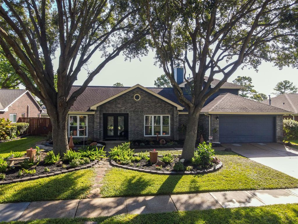 2402 Featherton Court, Sugar Land, TX 77478