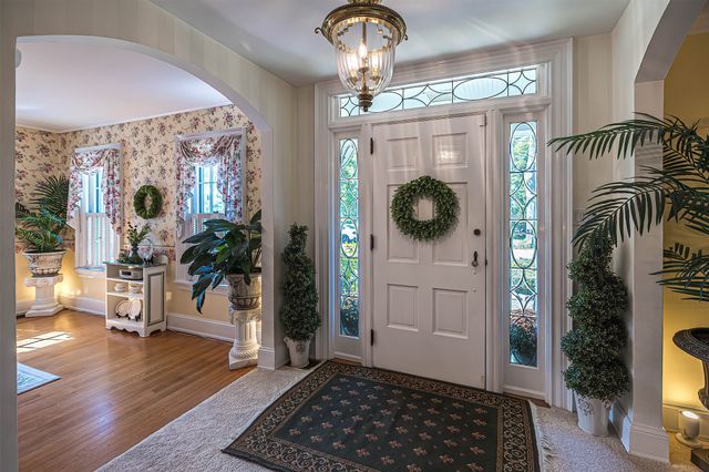 51 FREEPORT Road, North East, PA 16428