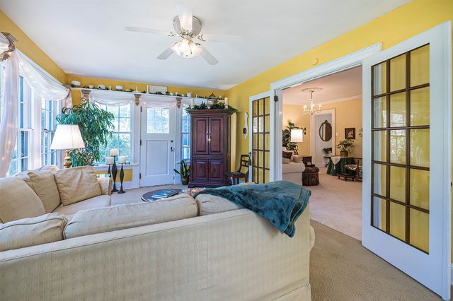 51 FREEPORT Road, North East, PA 16428