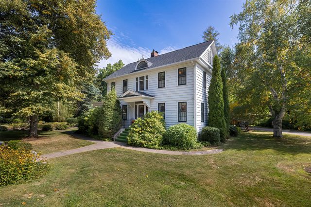 51 FREEPORT Road, North East, PA 16428