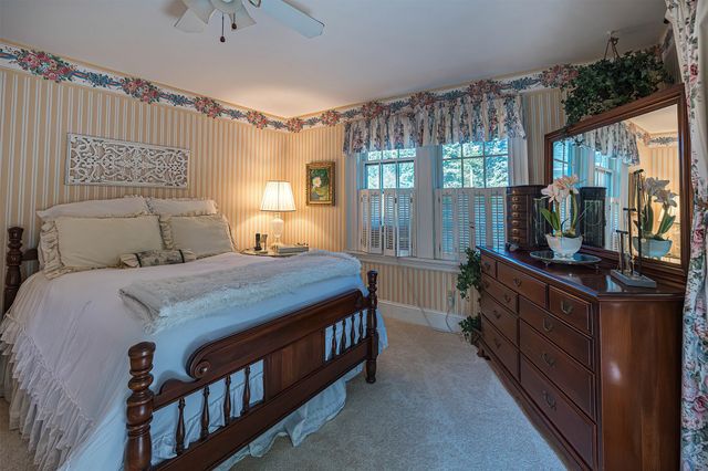 51 FREEPORT Road, North East, PA 16428