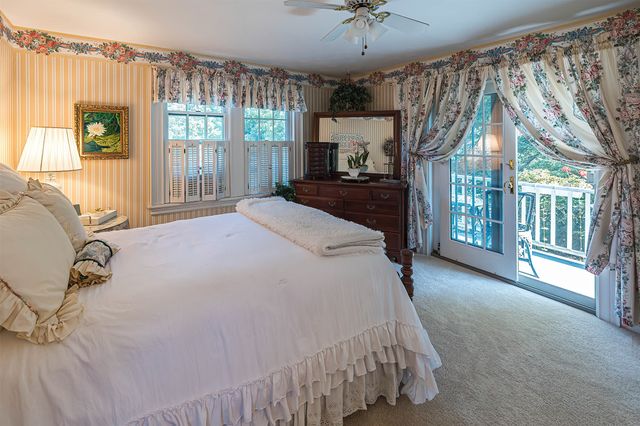 51 FREEPORT Road, North East, PA 16428