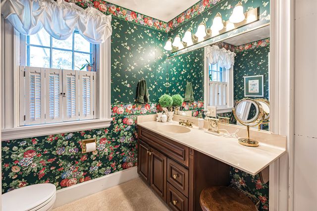 51 FREEPORT Road, North East, PA 16428