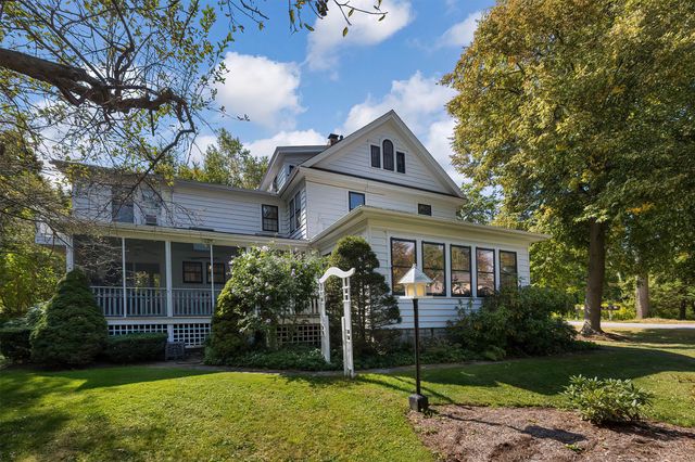 51 FREEPORT Road, North East, PA 16428