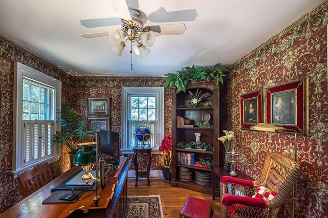 51 FREEPORT Road, North East, PA 16428