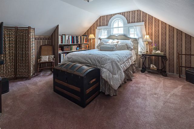 51 FREEPORT Road, North East, PA 16428