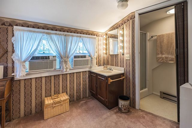 51 FREEPORT Road, North East, PA 16428