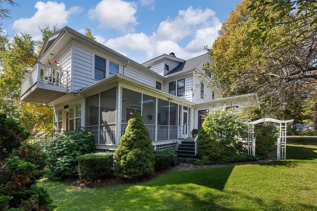 51 FREEPORT Road, North East, PA 16428