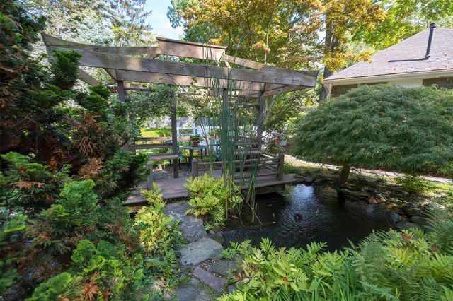 51 FREEPORT Road, North East, PA 16428