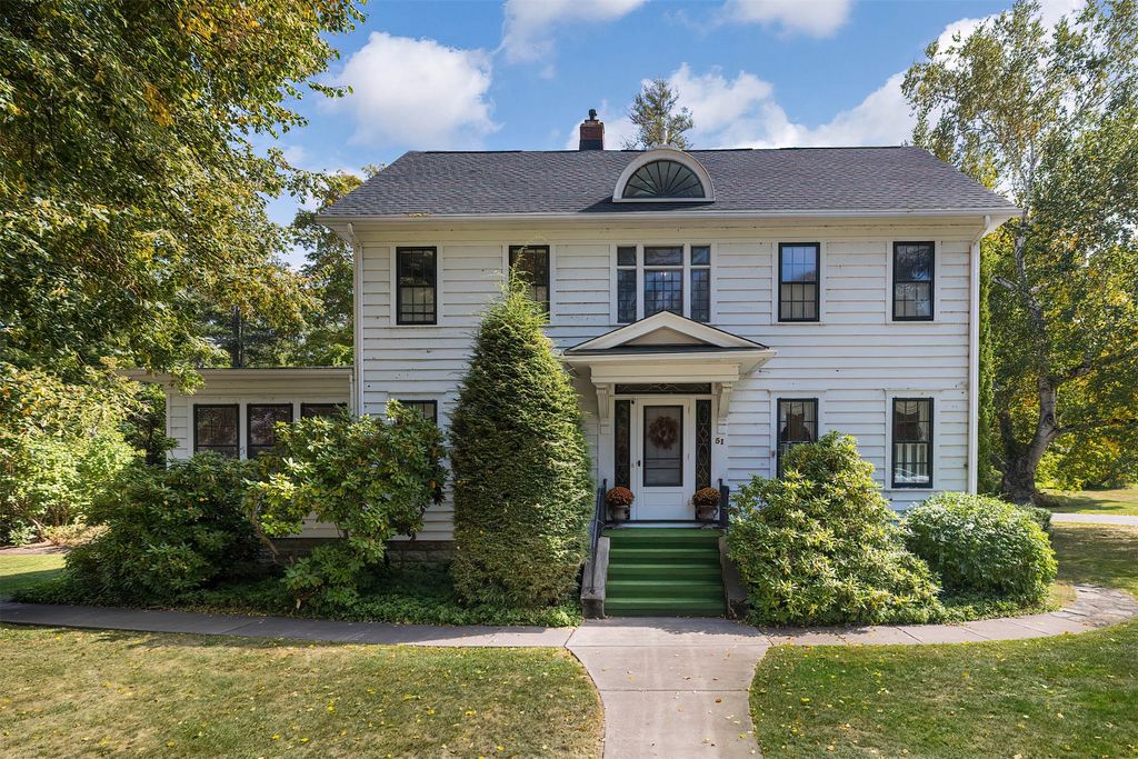 51 FREEPORT Road, North East, PA 16428