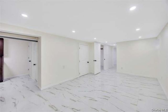 100-35 204th Street, Hollis, NY 11423