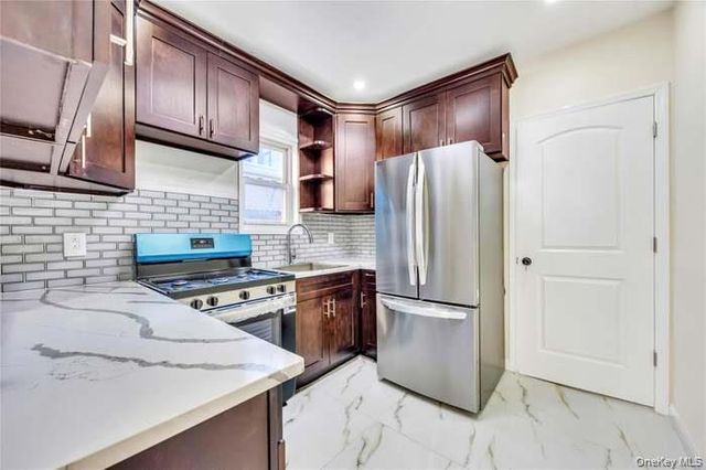 100-35 204th Street, Hollis, NY 11423