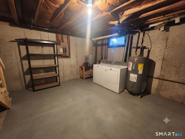 256 Sterling Village 256, Meriden, CT 06450