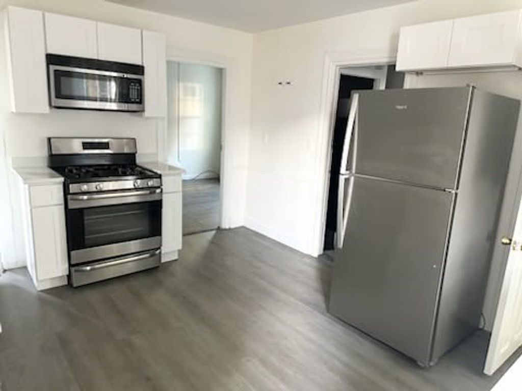 14 Madison Street, Providence, RI 02907