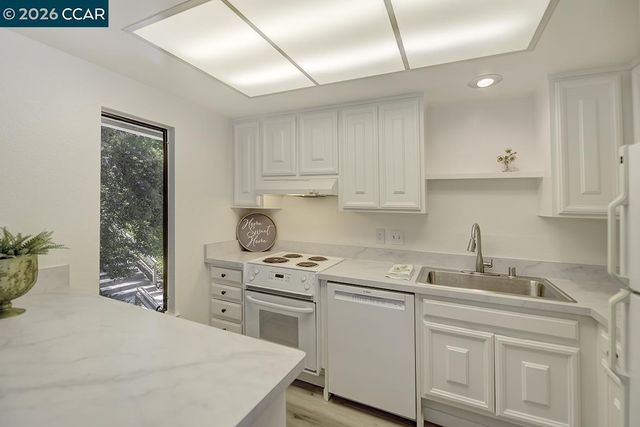 1333 Singingwood Ct 1, Walnut Creek, CA 94595