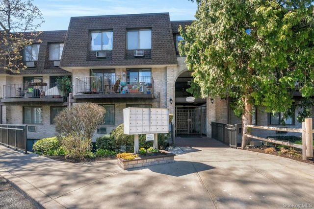 311 Kemeys Cove, Briarcliff Manor, NY 10510