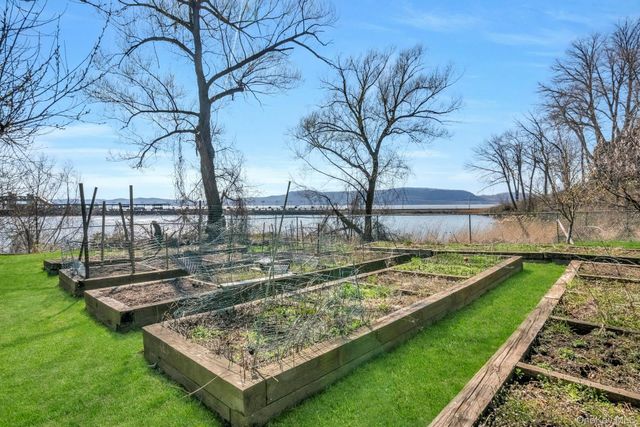 311 Kemeys Cove, Briarcliff Manor, NY 10510