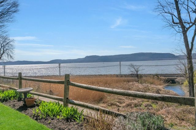 311 Kemeys Cove, Briarcliff Manor, NY 10510