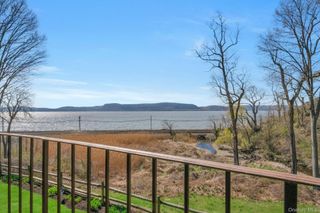311 Kemeys Cove, Briarcliff Manor, NY 10510