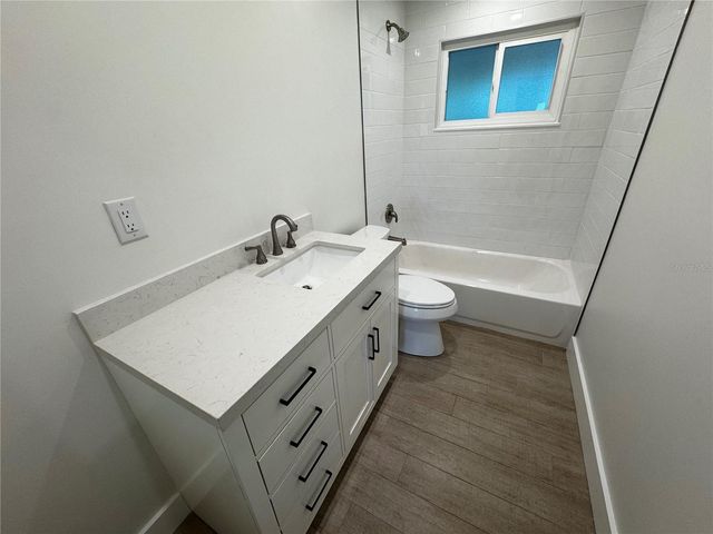 3182 HATTON STREET, Sarasota, FL 34237