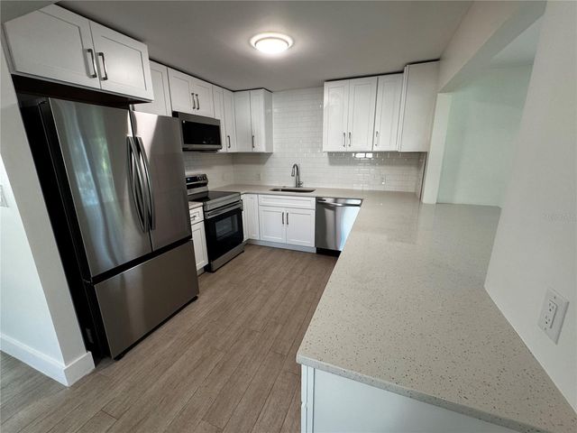 3182 HATTON STREET, Sarasota, FL 34237