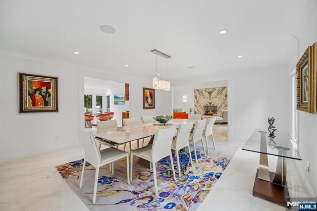 807 Sussex Road, Franklin Lakes, NJ 07417