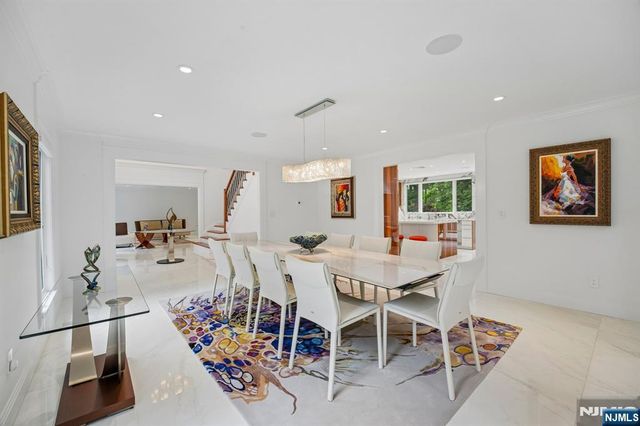 807 Sussex Road, Franklin Lakes, NJ 07417