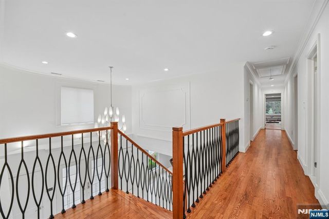 807 Sussex Road, Franklin Lakes, NJ 07417