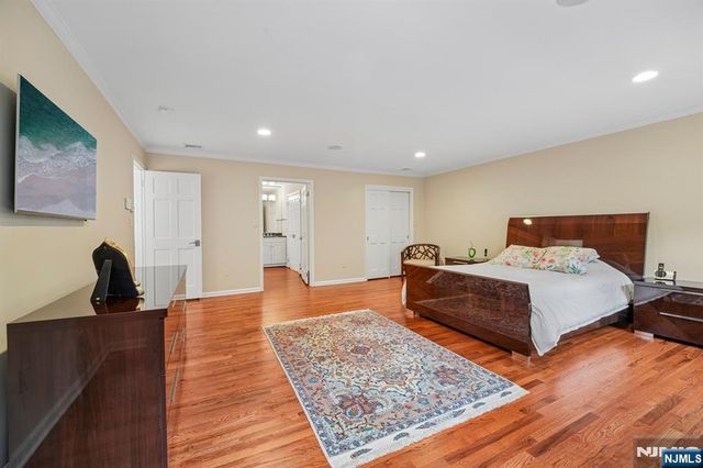 807 Sussex Road, Franklin Lakes, NJ 07417