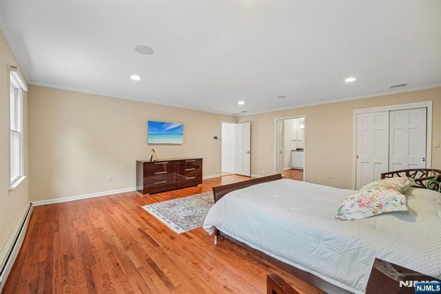 807 Sussex Road, Franklin Lakes, NJ 07417