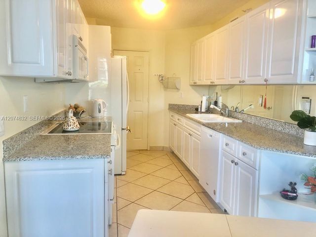 16711 Collins Avenue 706, Sunny Isles Beach, FL 33160