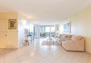 16711 Collins Avenue 706, Sunny Isles Beach, FL 33160